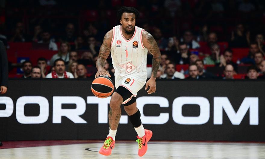 Στο στόχαστρο του Ερυθρού Αστέρα ο Κρις Τζόουνς για την ενίσχυση της περιφέρειας