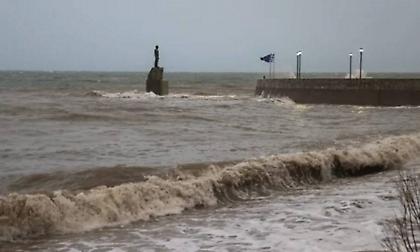 Καιρός: Σφοδρή κακοκαιρία σε όλη τη χώρα – Κόκκινος συναγερμός σε Αττική και πολλές περιοχές
