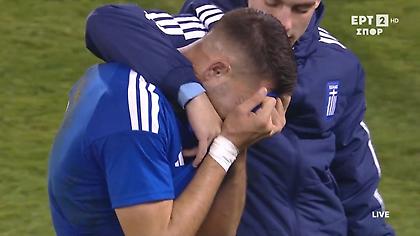 Συγκλονιστική στιγμή: Ο Καλογερόπουλος πλάνταξε στο κλάμα μετά την ήττα της Εθνικής Ελπίδων!
