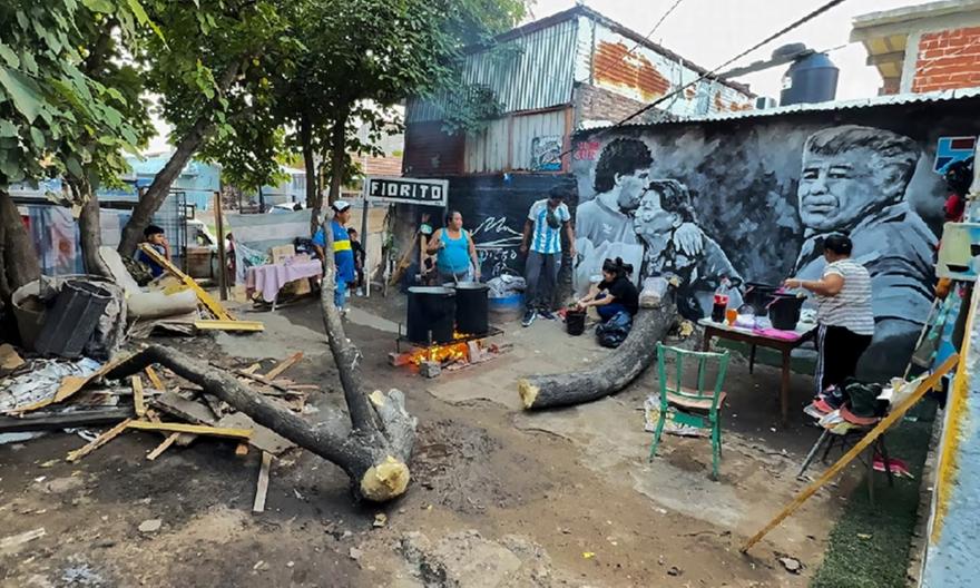 Το σπίτι του Μαραντόνα λειτουργεί ως συσσίτιο για τους άπορους ανθρώπους της γειτονιάς!