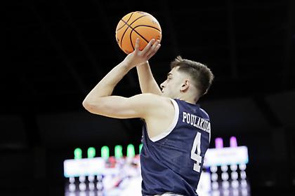 Πουλακίδας: Ξεχώρισε στην ήττα των Μάβερικς από τους Μπακς