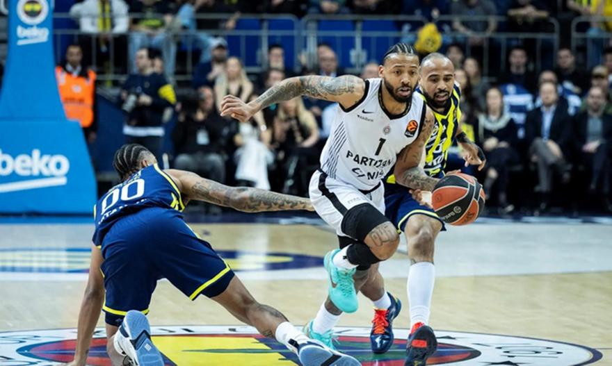 MVP του Μαρτίου στην Ευρωλίγκα ο Κάρλικ Τζόουνς