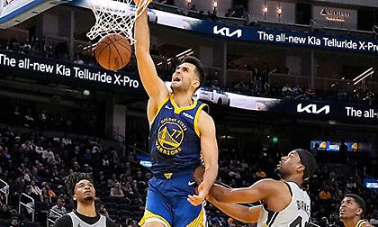 Κορυφαία εμφάνιση της σεζόν στο NBA για τον Γιούρτσεβεν - Έβαλε 17 πόντους κόντρα στους Σπερς