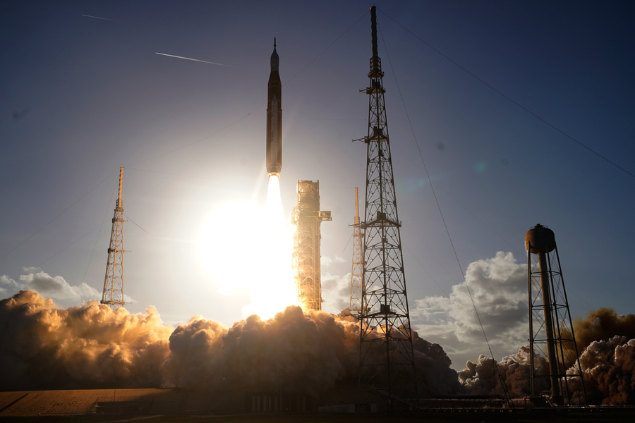 Artemis 2: 15 εικόνες που κόβουν την ανάσα από την εκτόξευσή της