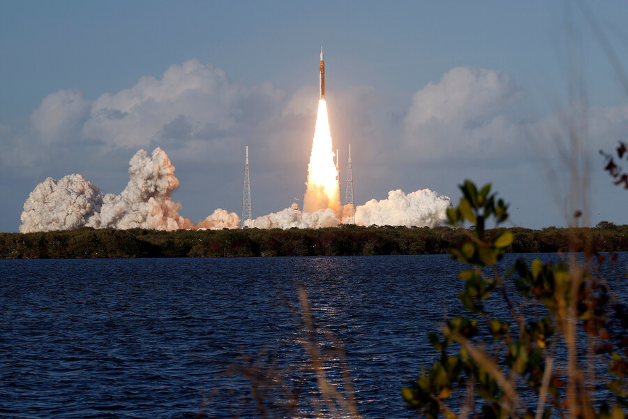 Artemis 2: 15 εικόνες που κόβουν την ανάσα από την εκτόξευσή της