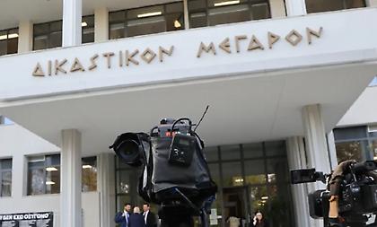 Δεκτό το αίτημα αποχής της προέδρου - Από την αρχή η δίκη για τα βίντεο στα Τέμπη