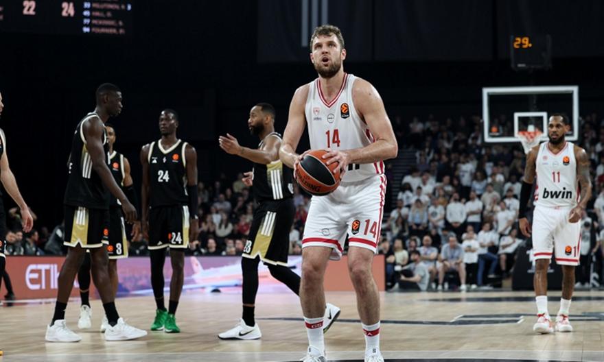 Βεζένκοφ: «Θέλουμε να έχουμε στο τέλος το πλεονέκτημα έδρας»