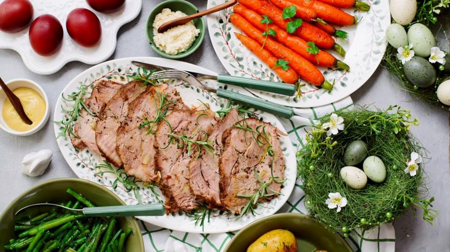 Πάσχα 2026: Πάνω από 400 ευρώ το πασχαλινό τραπέζι - Στα ύψη αρνί, κάρβουνα και τσουρέκι