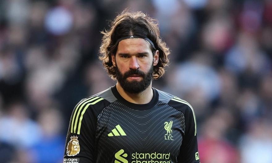 Λίβερπουλ: Χάνει Άλισον ως τα τέλη της σεζόν, επιστρέφει ο Ίσακ
