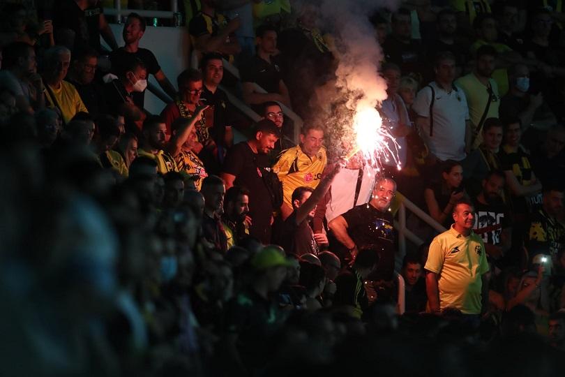 Πανζουρλισμός στην προπόνηση της ΑΕΚ: «Κιτρινόμαυρο» πάρτι στην Allwyn Arena και ντόπες πριν το Καραϊσκάκη