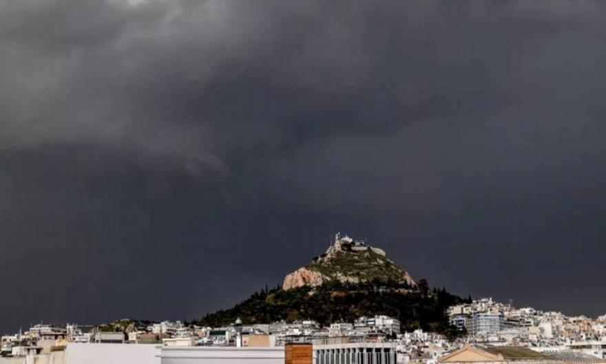 Καιρός: Βροχές και καταιγίδες την Κυριακή των Βαΐων – Πού θα είναι πιο έντονα τα φαινόμενα