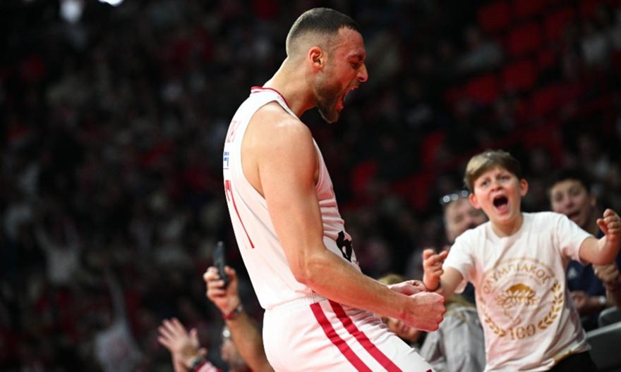 Τα highlights από την ιστορική εμφάνιση του Νετζήπογλου και της νίκης του Ολυμπιακού επί της Μυκόνου