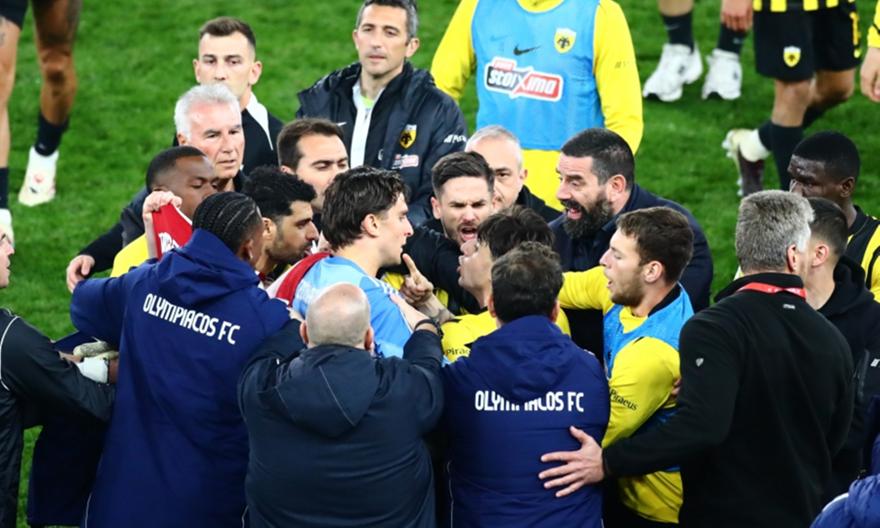 Άναψαν τα αίματα στο φινάλε του ντέρμπι: Ένταση με Ταρέμι, Ρότα και Τζολάκη στο επίκεντρο