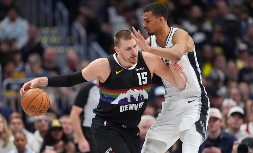 Ύμνοι Γιόκιτς για Γουεμπανιαμά μετά την τιτανομαχία τους: «Είναι μοναδικός!»