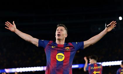 Ξέρανε την Ατλέτικο στο 87' ο Λεβαντόφσκι και «αγκαλιά» με τον τίτλο η Μπαρτσελόνα