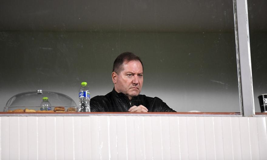 Μήνυμα συσπείρωσης από Νταβέλη: Παρών στις προπονήσεις πριν τον «τελικό» της ΑΕΛ Novibet με τον Παναιτωλικό