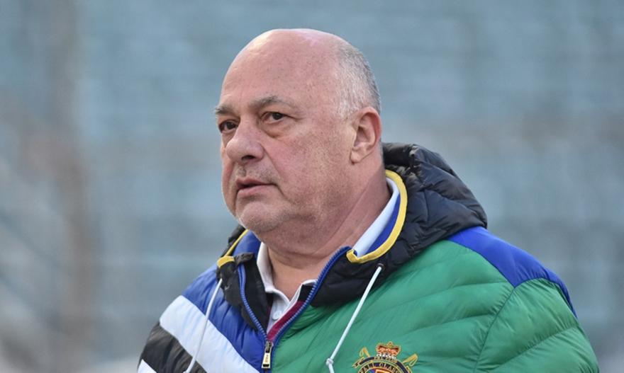 Μπέος για Μπούση: «Δεν τοποθετήθηκε για το καταφανέστατο πέναλτι»