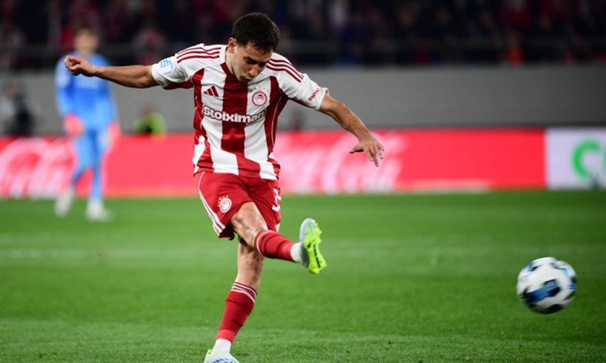 Έσε: «Μας πληγώνει όταν χάνουμε στο γήπεδό μας, είμαστε Ολυμπιακός και ξέρουμε ότι μπορούμε καλύτερα»