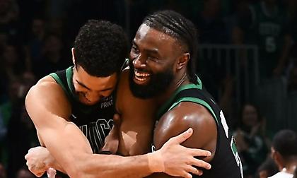 Νίκες για Σέλτικς και Μπακς, ξανά εκτός ο Αντετοκούνμπο