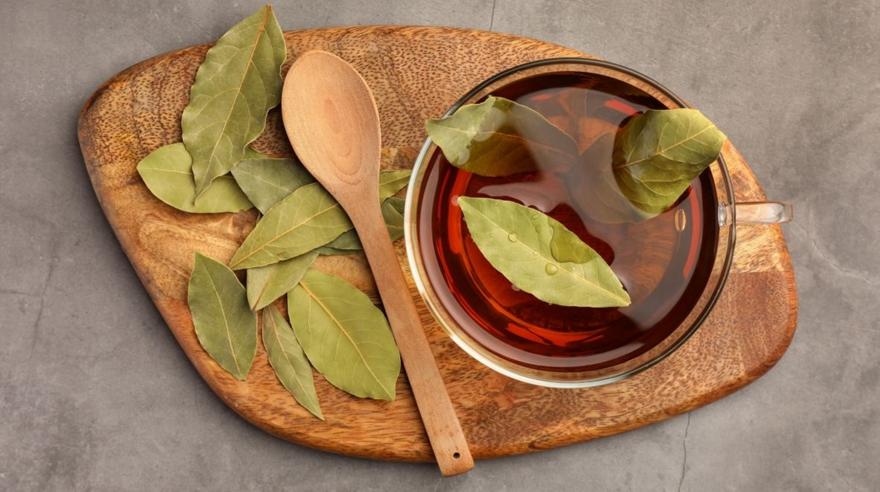 Τσάι από φύλλα δάφνης: Η φυσική ενίσχυση για αρθρώσεις και ήπαρ