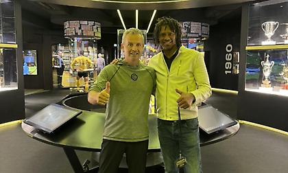 Στο Μουσείο της ΑΕΚ ο Φρανκ Κλόπας με την εφηβική ομάδα των Chicago Fire