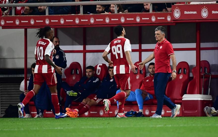 Σταματέλος: «Δεν φταίει μόνο ο προπονητής για την εικόνα του Ολυμπιακού»