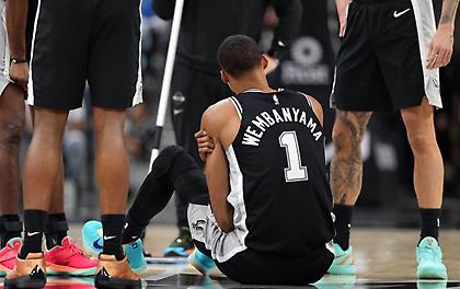 Νίκησαν αλλά αγχώθηκαν με Γουεμπανιαμά οι Σπερς-Με «όργια» Γιόκιτς ανέβηκαν τρίτοι οι Νάγκετς