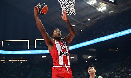 Καταγγελία Παναθηναϊκού για άσεμνη χειρονομία του Τζόουνς στο ντέρμπι με Ολυμπιακό