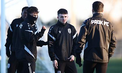 Αντιπροσωπεία παικτών και της ΠΑΕ ΠΑΟΚ στη Ρουμανία για την κηδεία του Μιρτσέα Λουτσέσκου