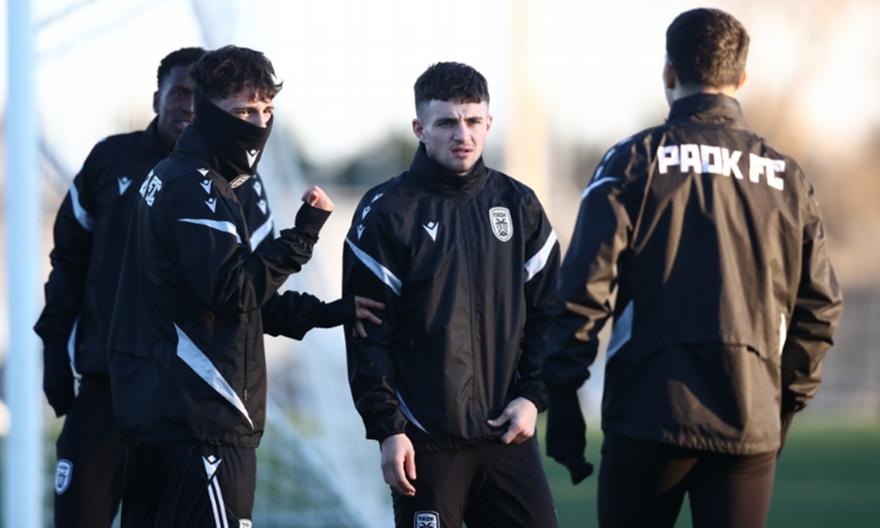 Αντιπροσωπεία παικτών και της ΠΑΕ ΠΑΟΚ στη Ρουμανία για την κηδεία του Μιρτσέα Λουτσέσκου