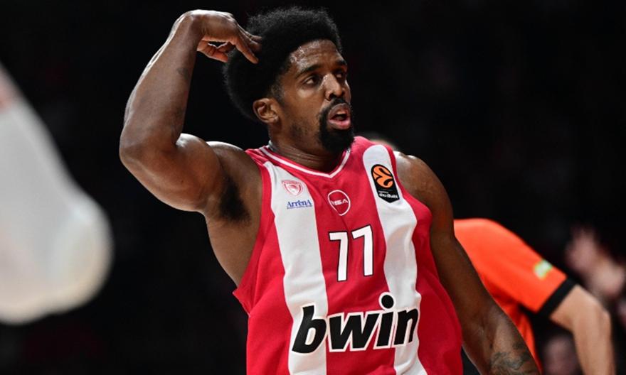 ΜακΚίσικ ενόψει Χάποελ: «Ελπίζω ότι ο Βεζένκοφ θα κάνει το ματς της ζωής του»