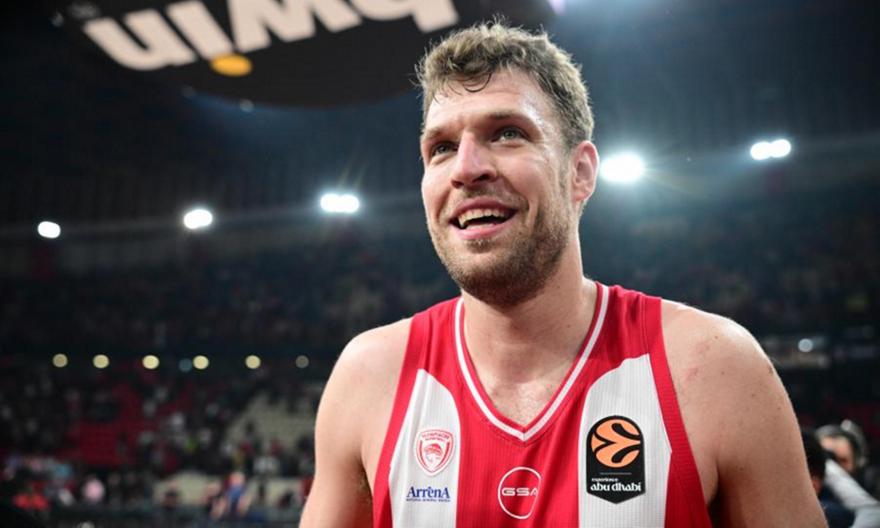 Τρέλα στη Σόφια για Ολυμπιακό και Βεζένκοφ: Εξαφανίστηκαν ήδη πάνω από 11.000 εισιτήρια, τα περισσότερα από Έλληνες!