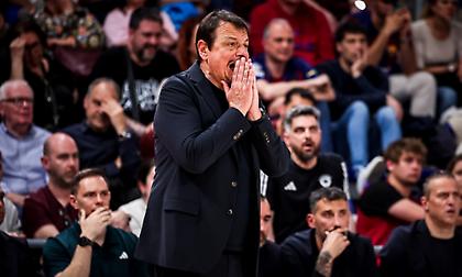 Ομιλία Αταμάν: «Παίξαμε το τέλειο μπάσκετ - Τώρα να συγκεντρωθούμε στη Βαλένθια»