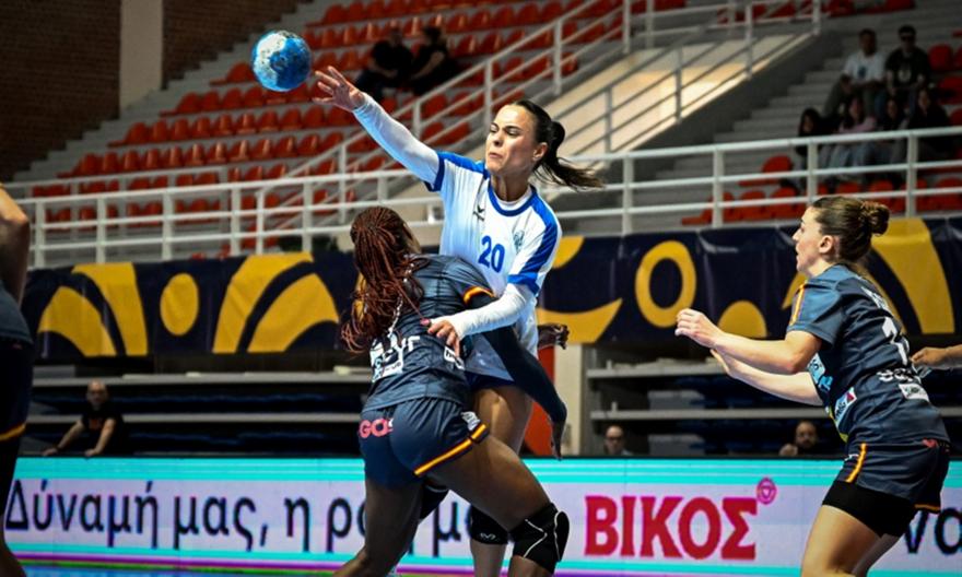 Έχασε στις λεπτομέρειες από την Ισπανία η Ελλάδα, αλλά παραμένει ζωντανή για Euro