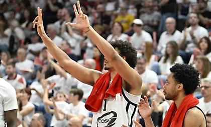 Σκόρπισε την Τουρκ Τέλεκομ και έκλεισε ραντεβού με την Μπεσίκτας στους τελικούς του EuroCup η Μπουργκ