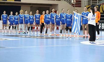 «Παίζει τα ρέστα της» για απευθείας πρόκριση η Εθνική χάντμπολ γυναικών