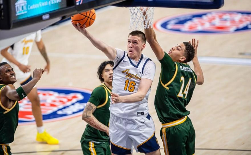 Στο transfer portal του NCAA και ο Χιτικούδης