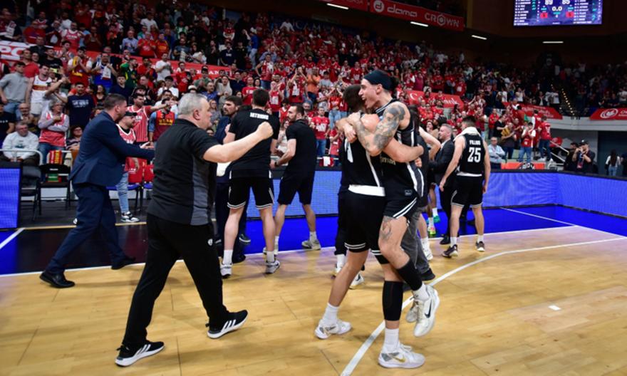 Η παρακάμερα του ΠΑΟΚ από τη μεγάλη πρόκριση επί της Μούρθια και οι έξαλλοι πανηγυρισμοί σε παρκέ και αποδυτήρια!