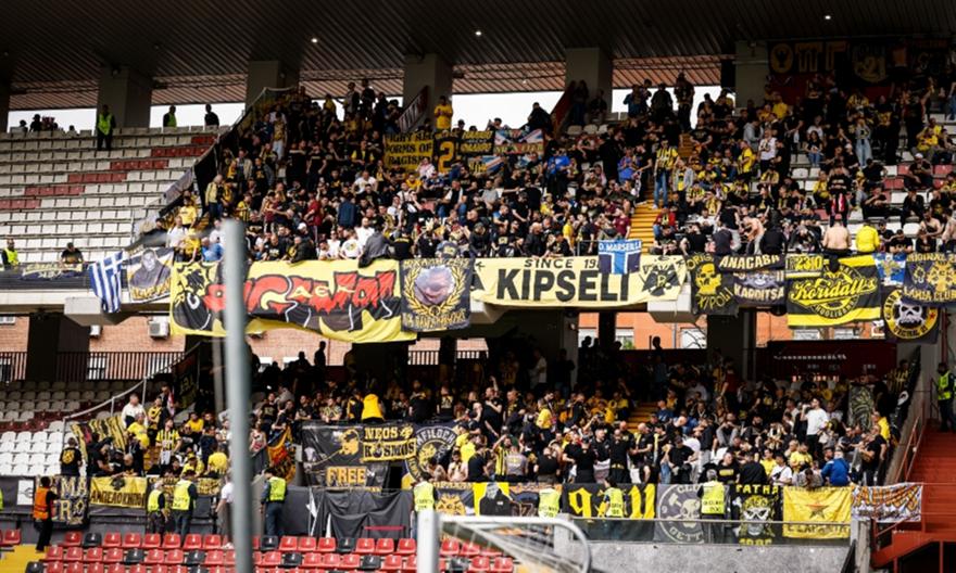 Βάφτηκε κιτρινόμαυρο το Βαγέκας από τους περίπου 1.000 φίλους της ΑΕΚ!