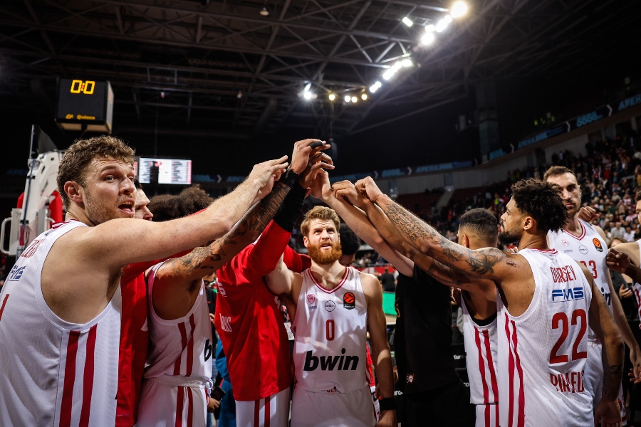 Ολυμπιακός: «Ερυθρόλευκο» πάρτι μετά τη νίκη επί της Χάποελ στη Σόφια