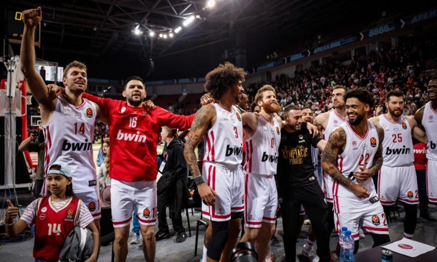 «Ερυθρόλευκο» πάρτι παικτών και κόσμου στη Σόφια μετά την σπουδαία νίκη επί της Χάποελ!