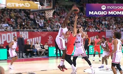 Ο Φαλ είναι εδώ: Επέστρεψε στη δράση με επιβλητικό μπλοκ στον Μίτσιτς!