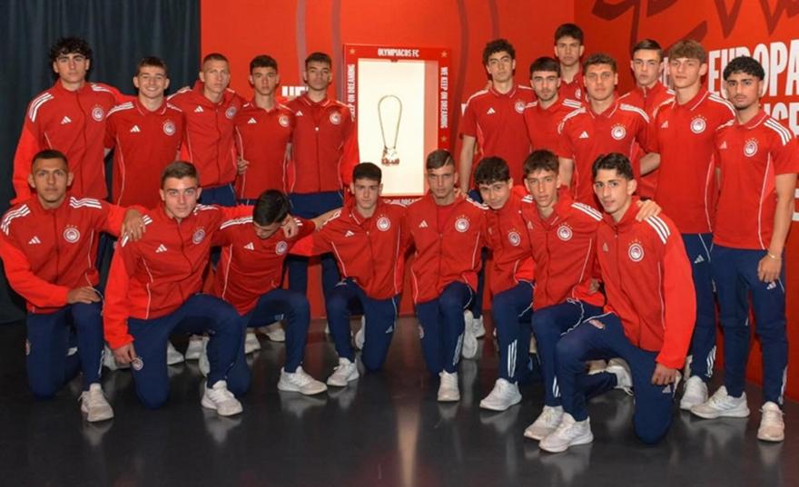 Οι ακαδημίες του Ολυμπιακού επισκέφτηκαν το μουσείο της ομάδας