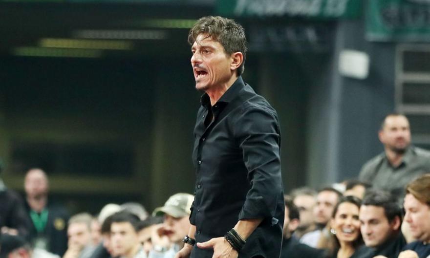 Μήνυμα Γιαννακόπουλου: «Κάποιοι δεν έχουν καταλάβει πού βρίσκονται - Δεν δικαιολογείται το μπάσκετ που παίζουμε»!