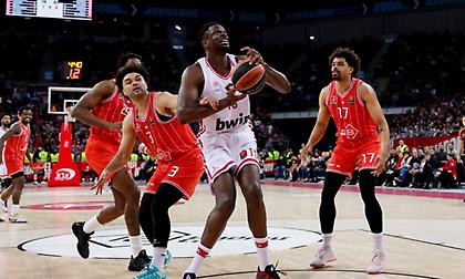 Φαλ: «Δεν είναι δουλειά μου να ανησυχώ για τον ανταγωνισμό - Πρέπει απλώς να είμαι έτοιμος»