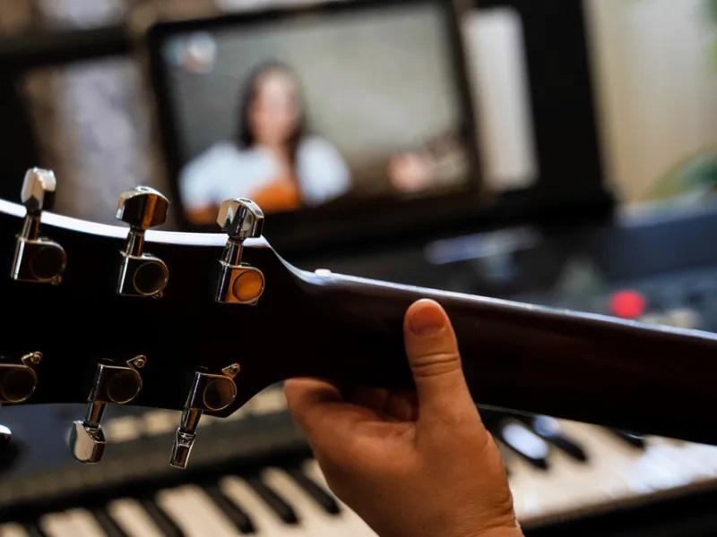 Κρήτη: Προφυλακίστηκε καθηγητής μουσικής για ασέλγεια σε 14χρονη μαθήτριά του