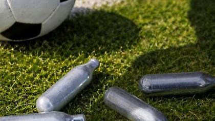 Από το γήπεδο… στο χάος - Το «αόρατο ναρκωτικό» που απειλεί το ποδόσφαιρο!