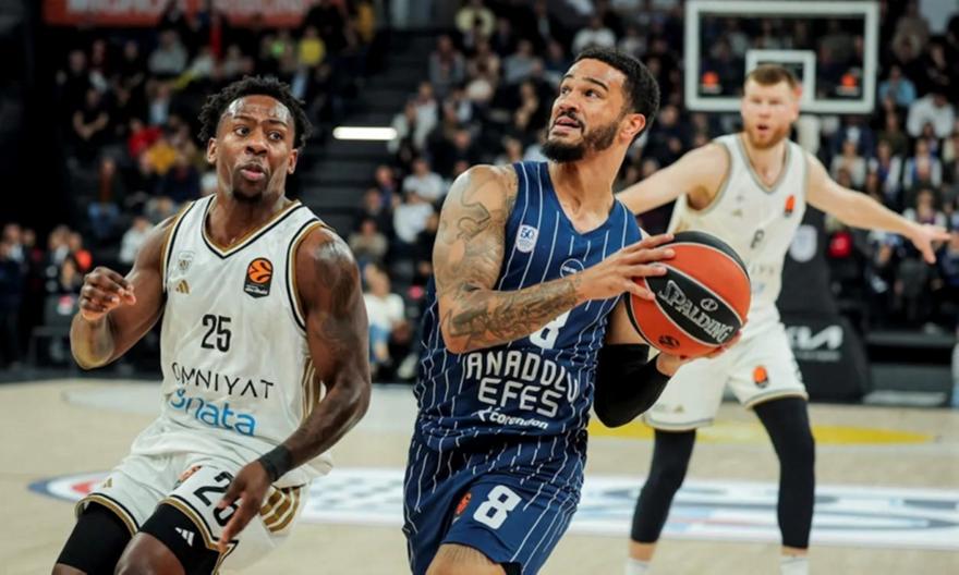 Έκανε «κηδεία» στην Dubai BC και την παιρνει μαζί της η Εφές