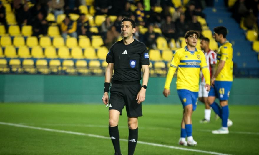 Εκτός Μουντιάλ ο Ευαγγέλου-Οι διαιτητές για τη διοργάνωση της Βόρειας Αμερικής