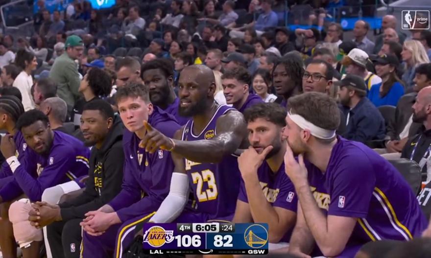 Εκνευρίστηκε με μια φίλαθλο ο Λεμπρόν Τζέιμς: «Ηρέμησε και δες το παιχνίδι!»